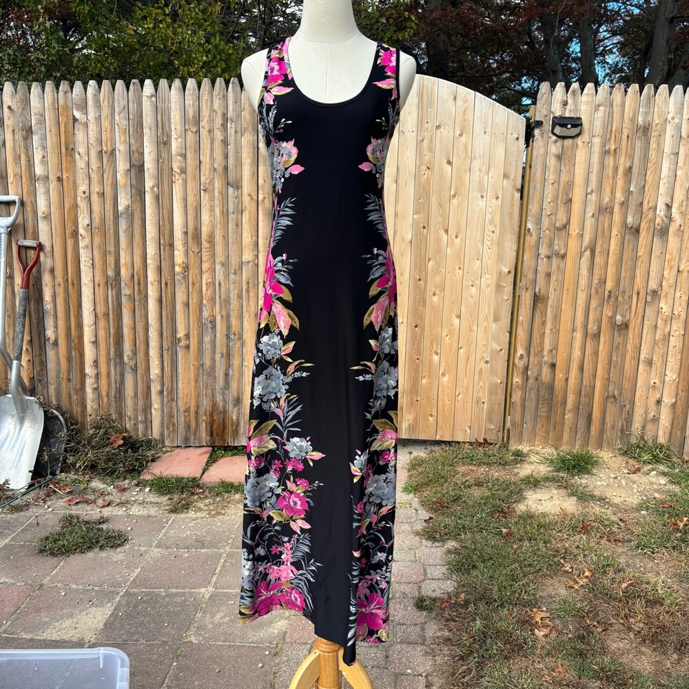 Floral Maxi Dress - Black and Pink